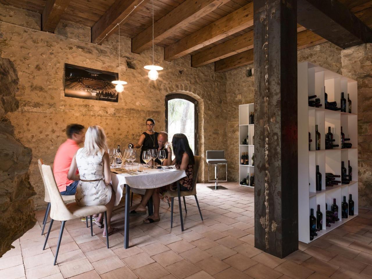 Villa Wine Relais Feudi Del Pisciotto Niscemi Exterior foto